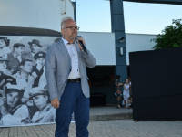 Click for larger image.